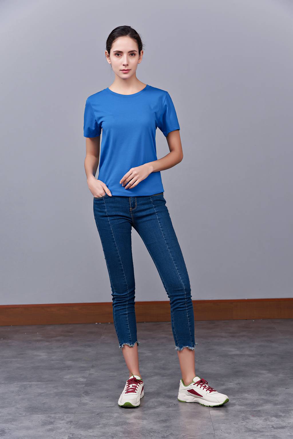 洋氣百搭親子裝 半袖顯瘦 速干圓領(lǐng)文化衫 春夏新品 湖藍色