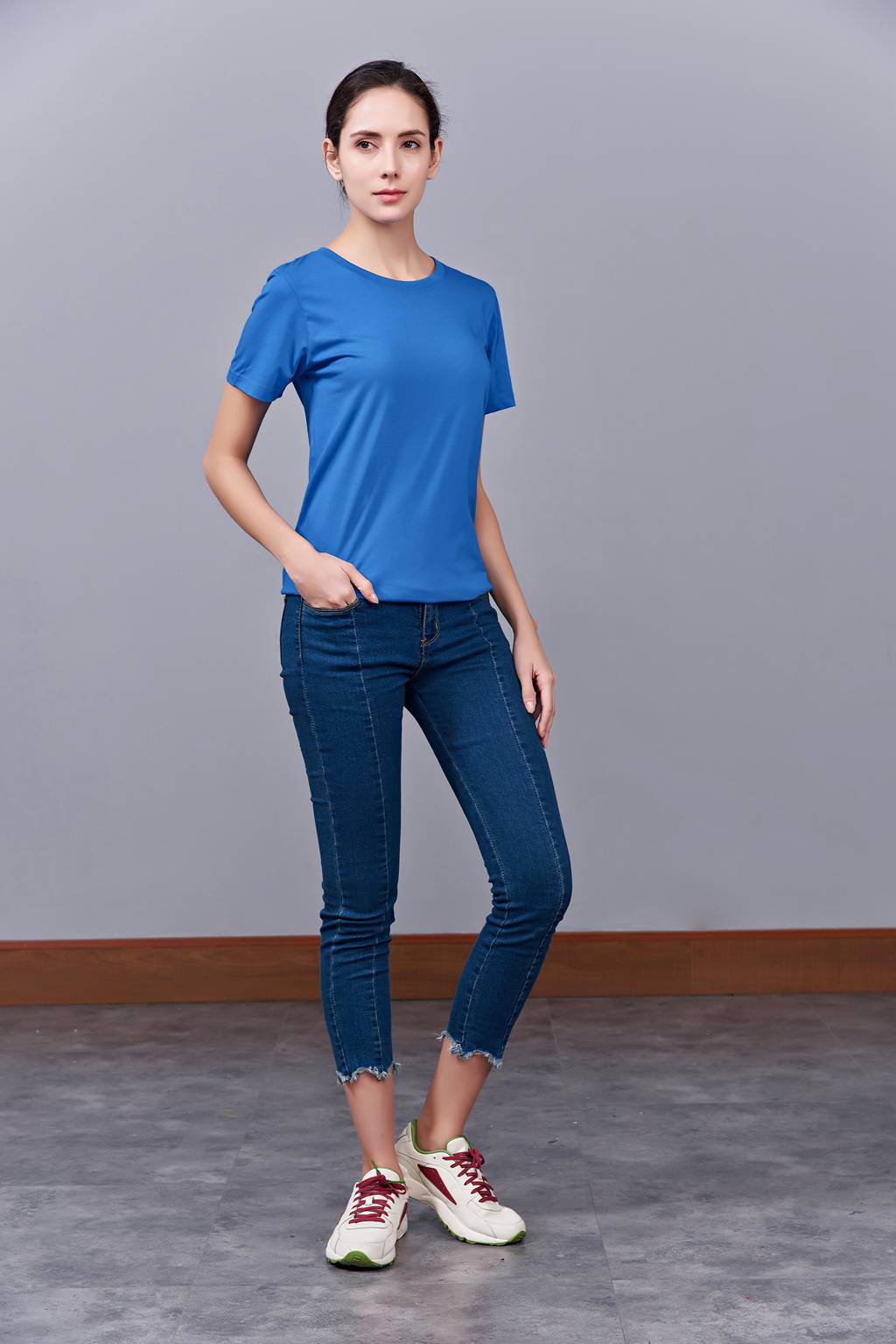 洋氣百搭親子裝 半袖顯瘦 速干圓領(lǐng)文化衫 春夏新品 湖藍色